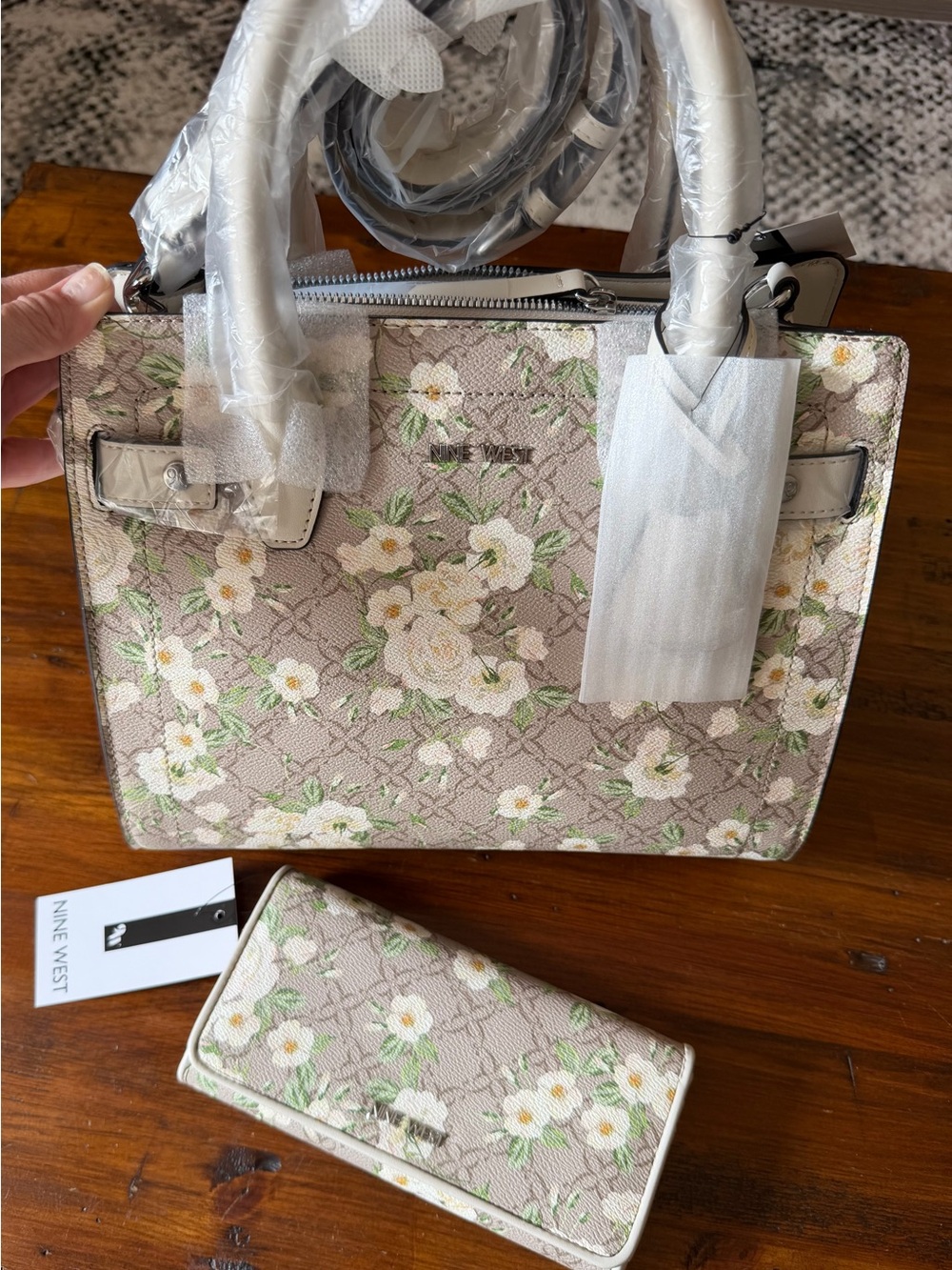 NWT Nine West Bettina Peony Floral Satchel Crossbody Bag & Matching Wallet Set